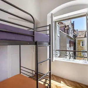 Hostal Downtown 